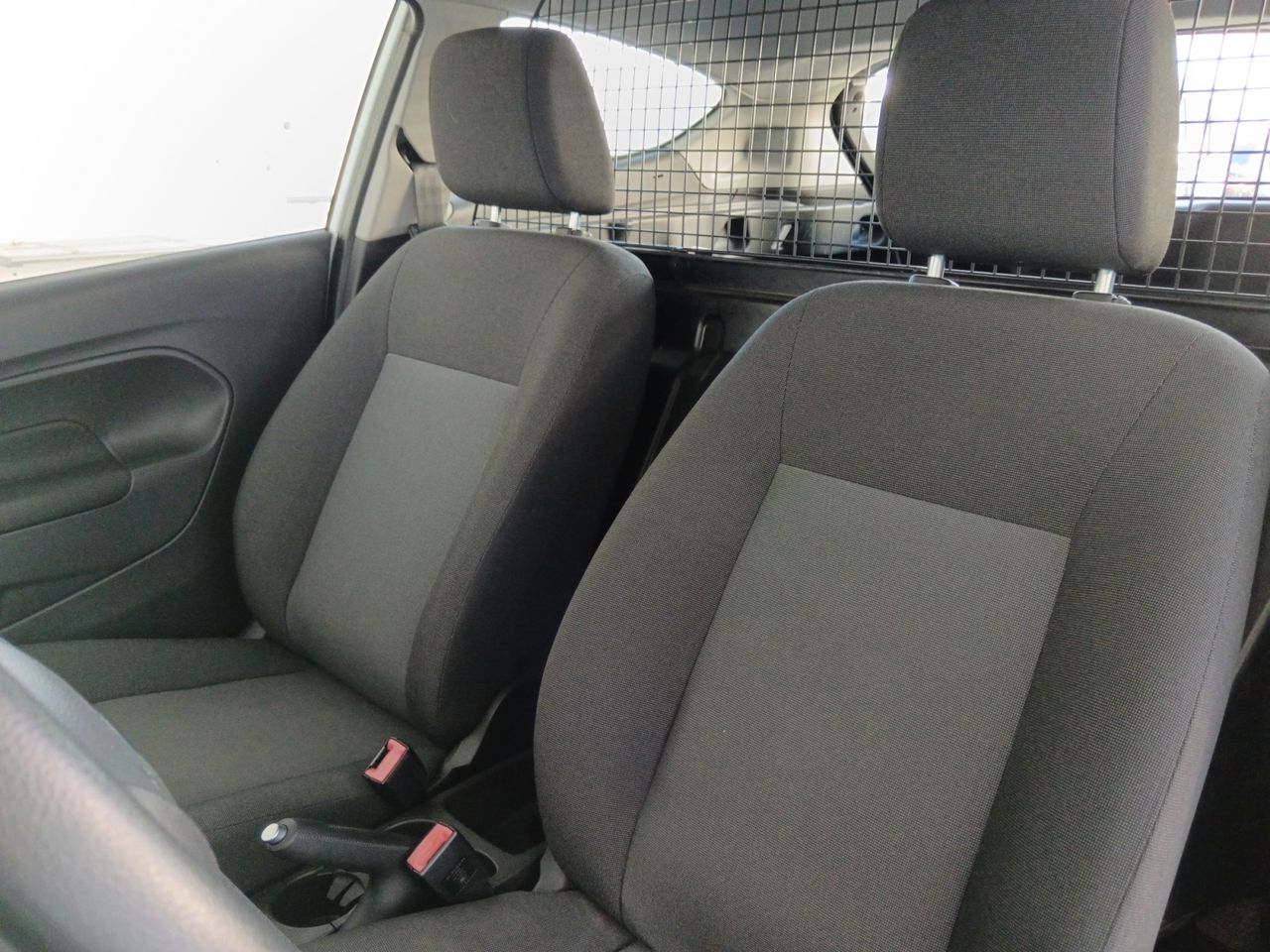 Ford Fiesta Affaires - foto 15