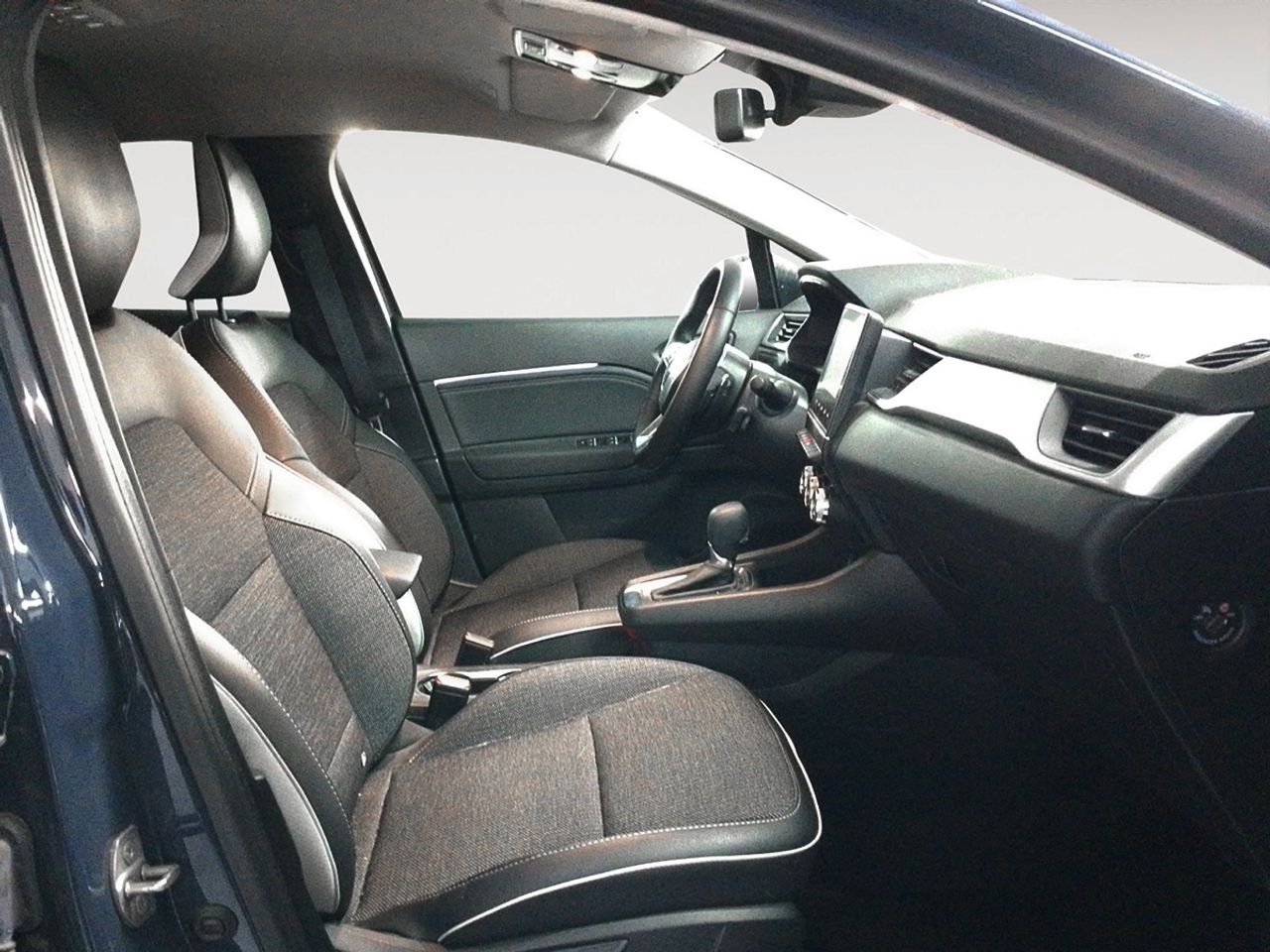 Renault Captur Techno - foto 8