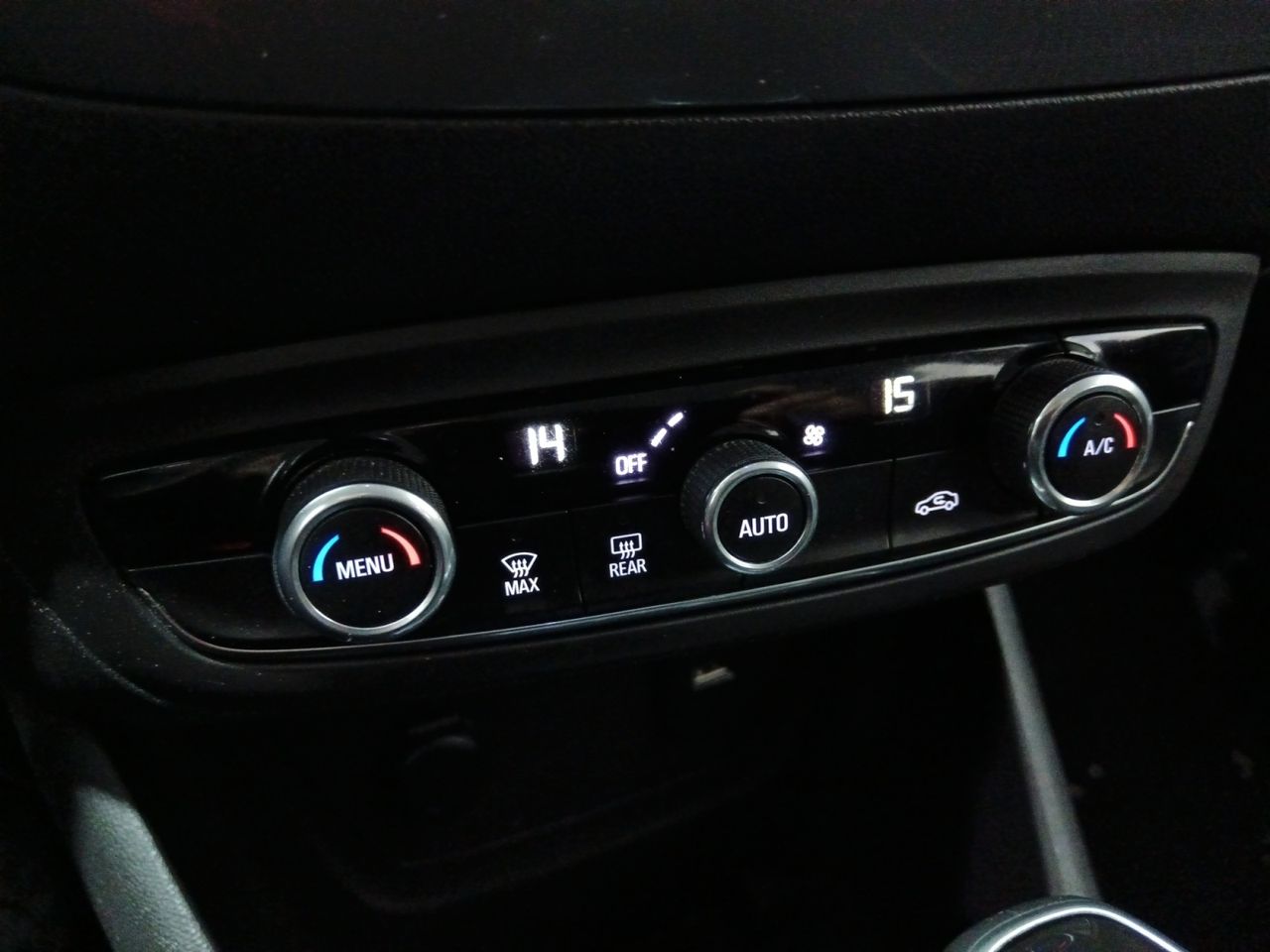 Opel Crossland X Innovation - foto 19