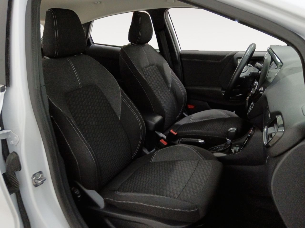 Ford Puma Titanium Design - foto 10