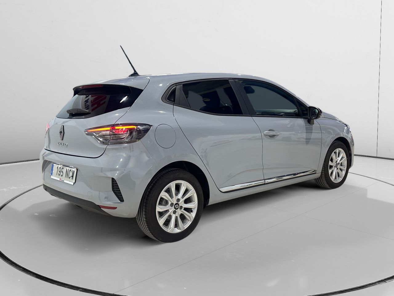 Renault Clio Evolution - foto 2