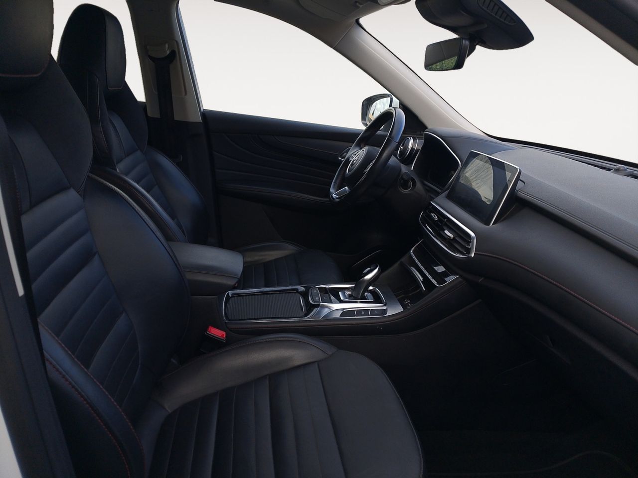 MG HS Luxury - foto 10