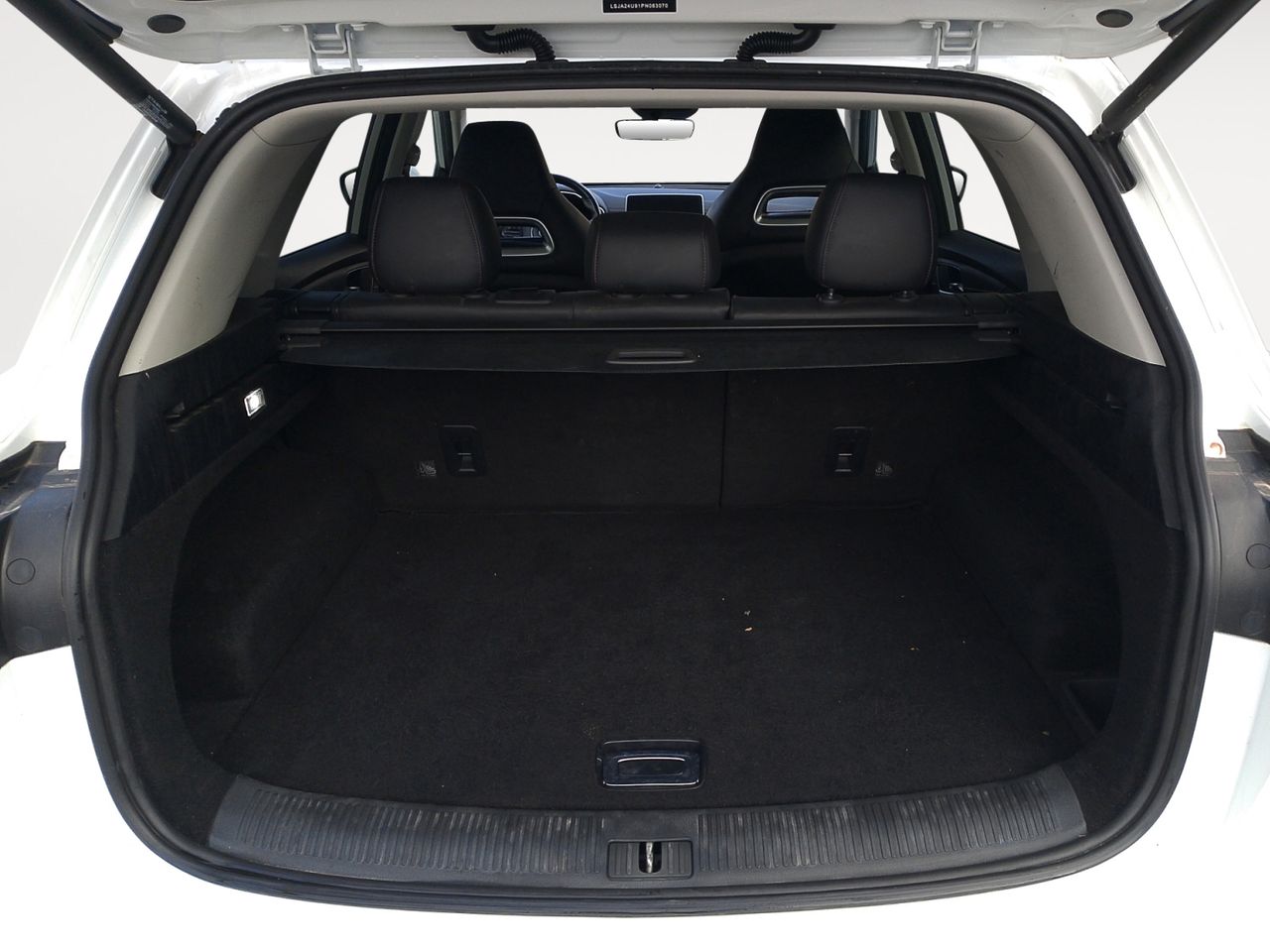 MG HS Luxury - foto 11