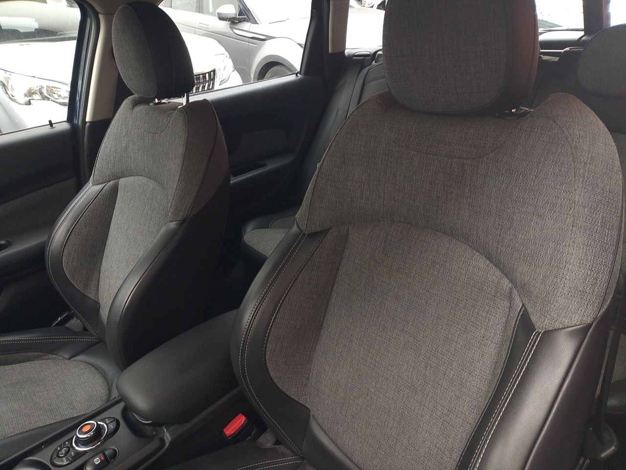 MINI Clubman Cooper D - foto 21