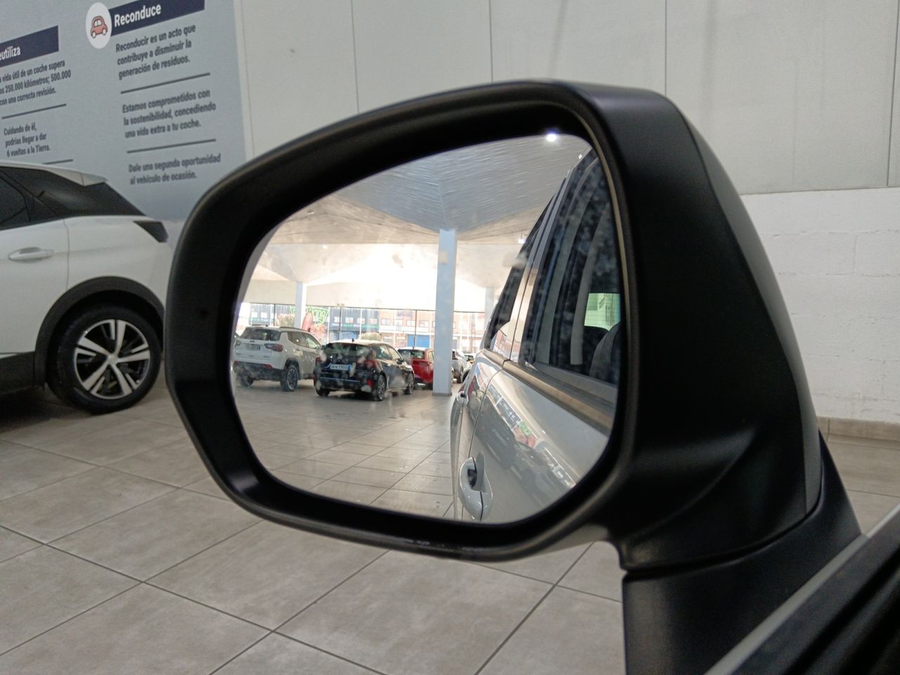 Peugeot 3008 Allure - foto 23