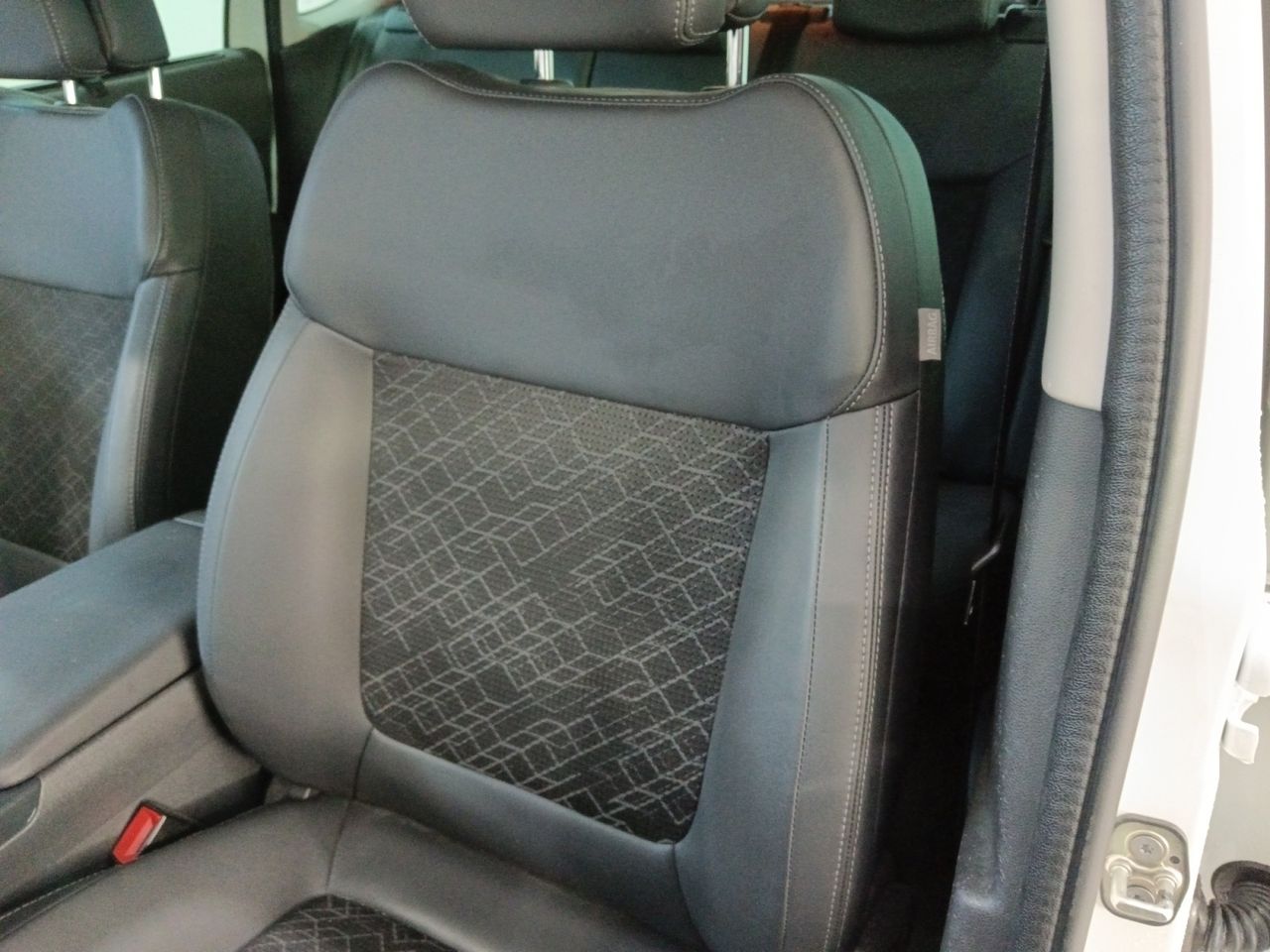 Peugeot 3008 Allure - foto 22