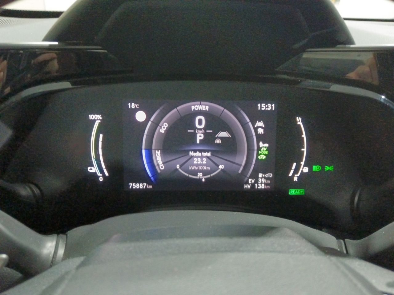 Lexus NX 450 h+ E-Four F Sport - foto 12