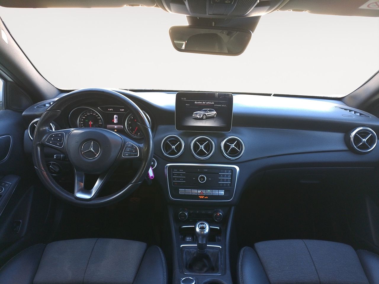 Mercedes GLA 180 - foto 7