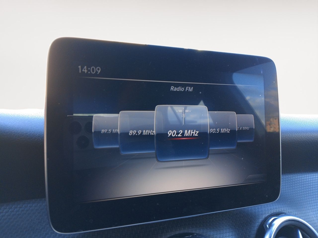 Mercedes GLA 180 - foto 16