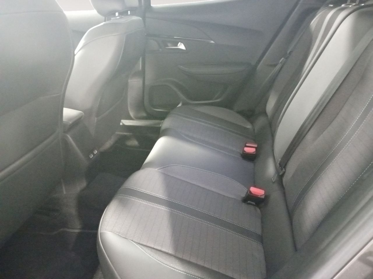 Peugeot 2008 Allure Pack - foto 9