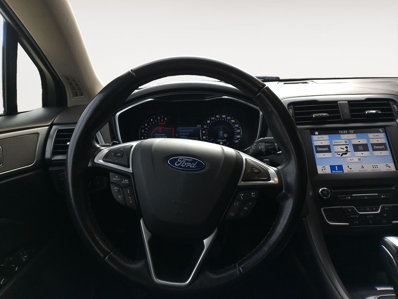 Ford Mondeo Titanium - foto 8