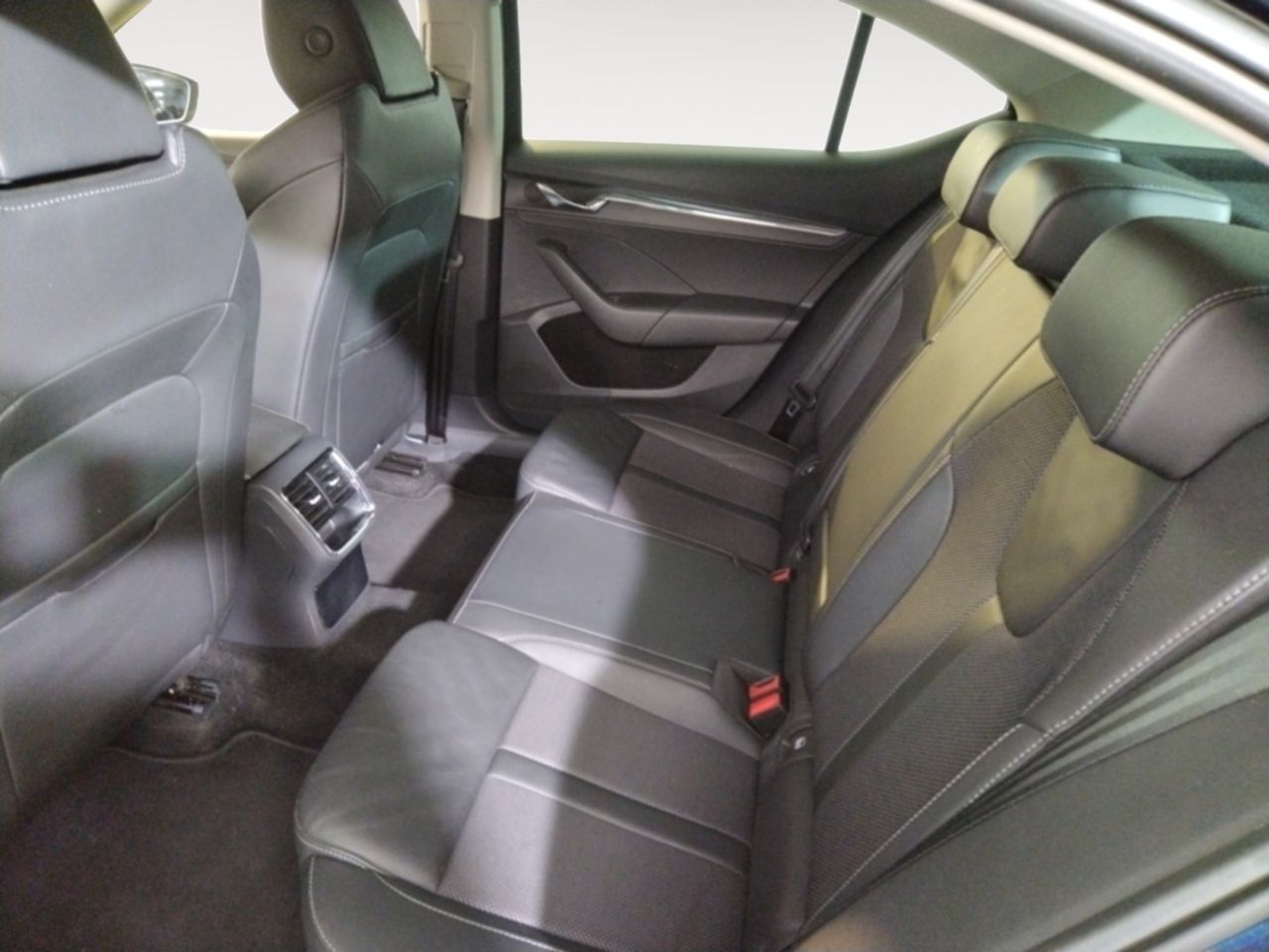 Skoda Octavia Style - foto 9