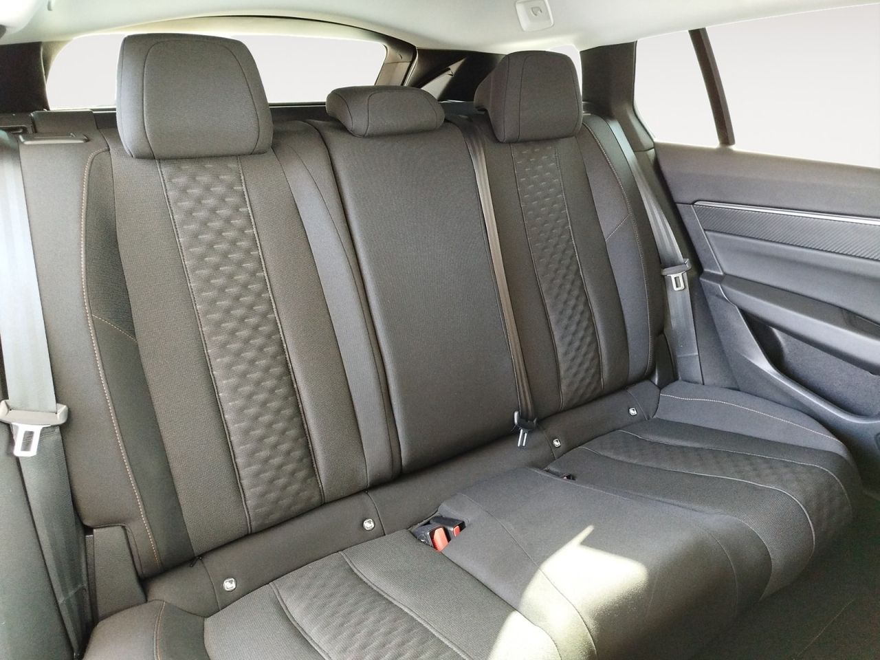 Peugeot 508 Hybrid 225 Active Pack - foto 9