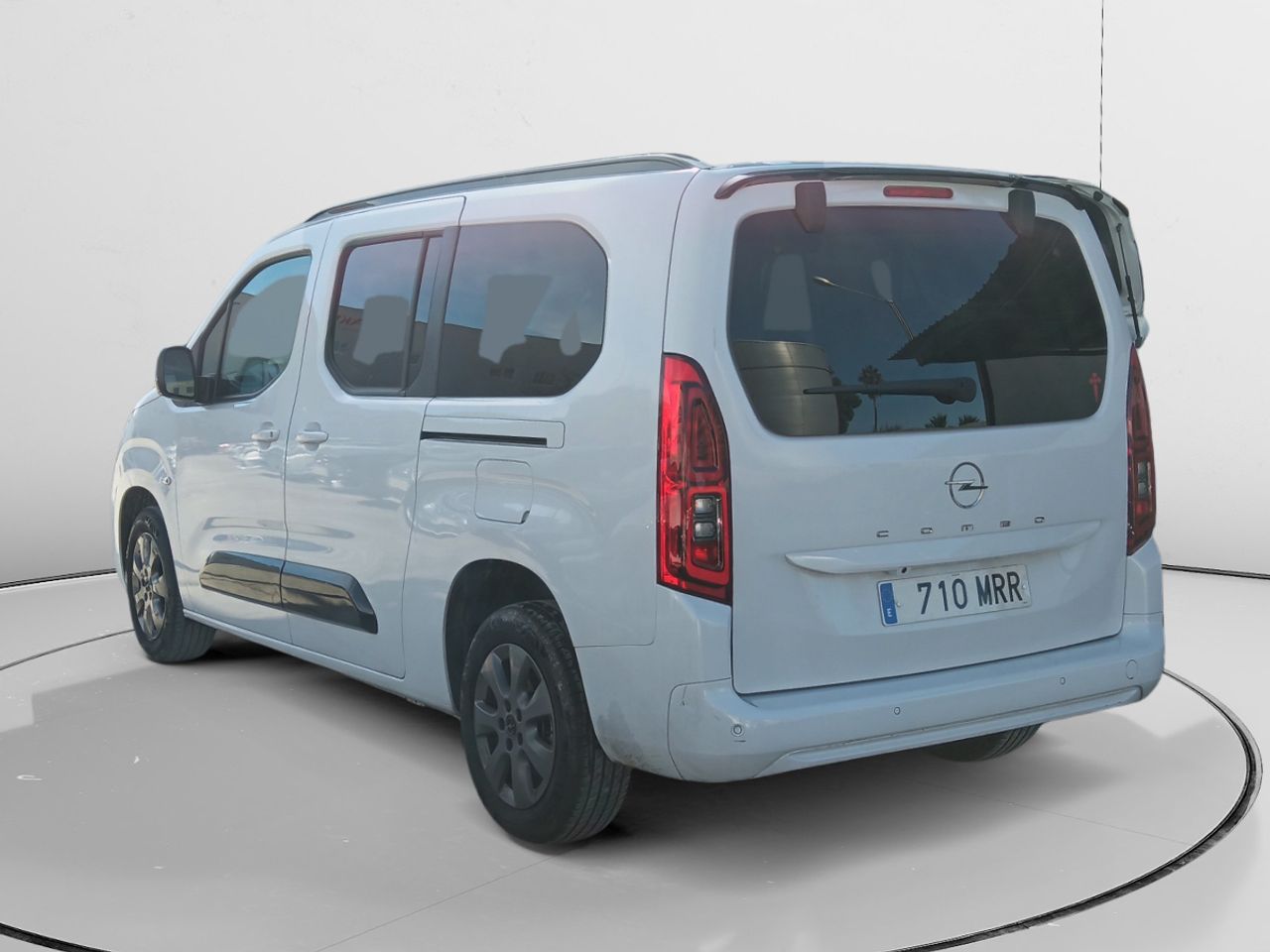 Opel Combo Cargo Innovation XL - foto 4