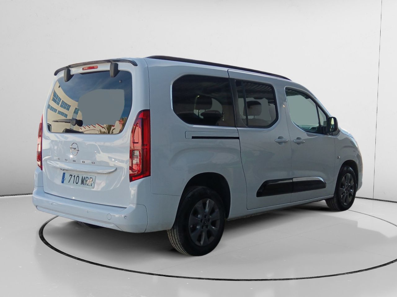 Opel Combo Cargo Innovation XL - foto 2