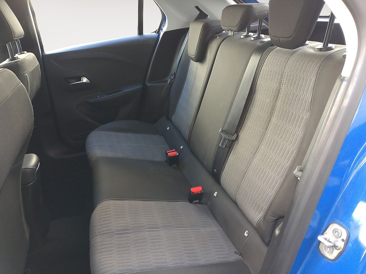 Opel Corsa Edition - foto 9