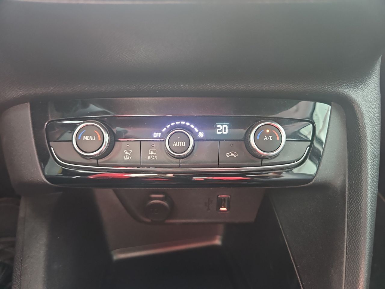 Opel Corsa Elegance - foto 19