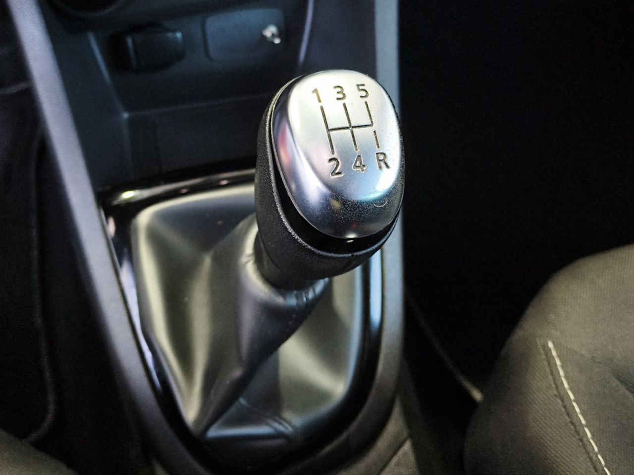 Renault Clio Limited - foto 13