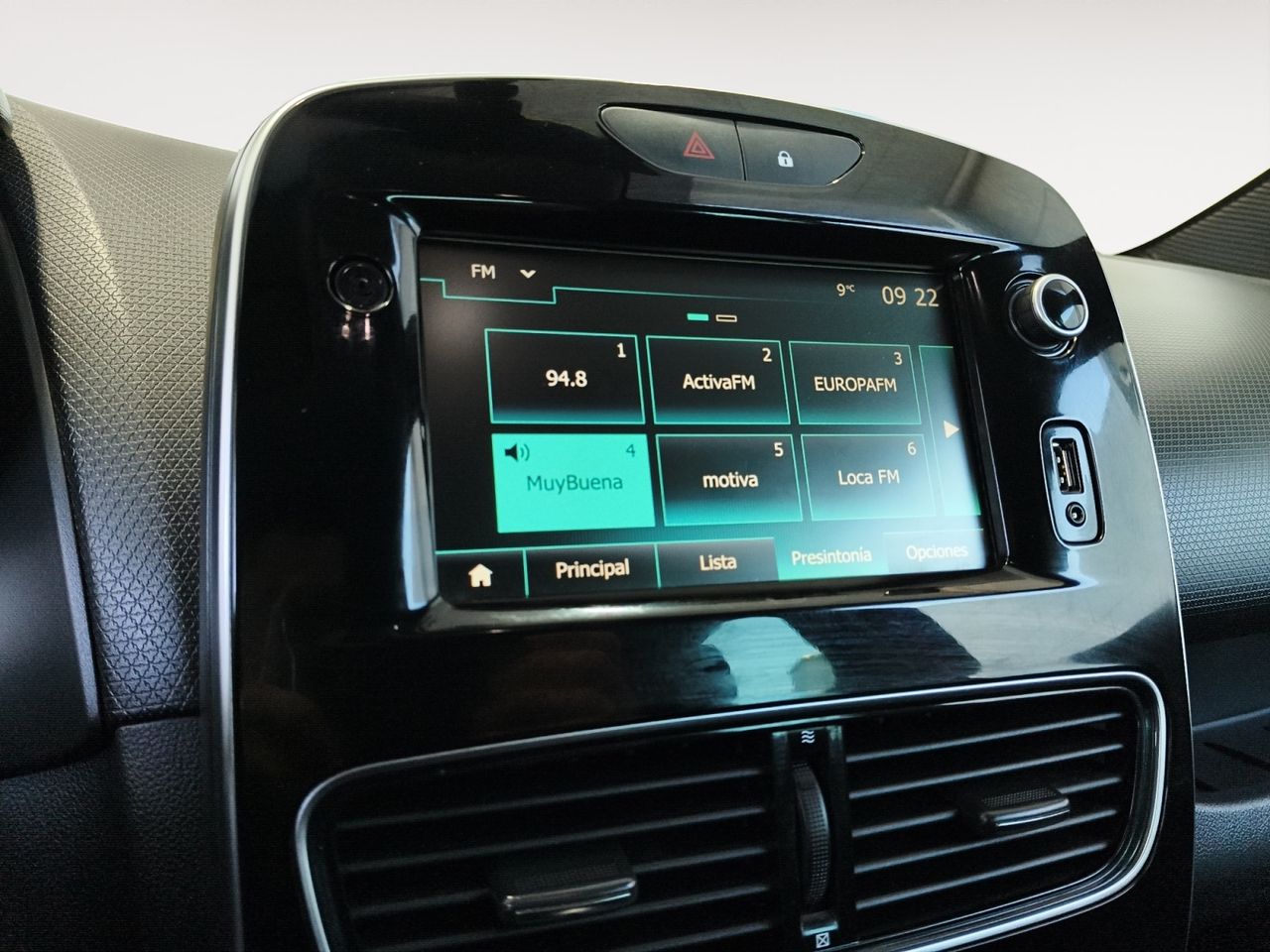 Renault Clio Limited - foto 17