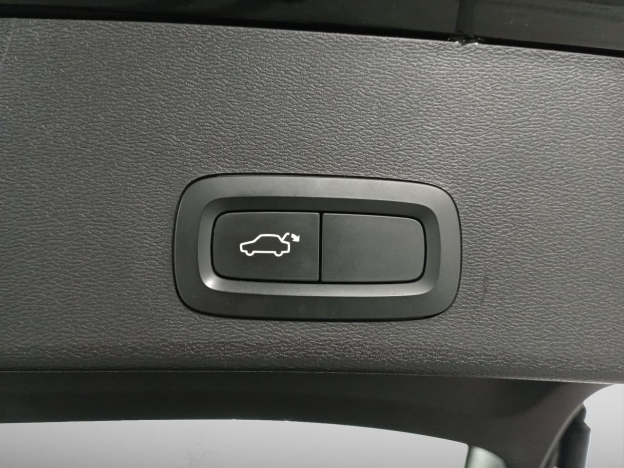 Volvo XC40 T3 2WD - foto 22