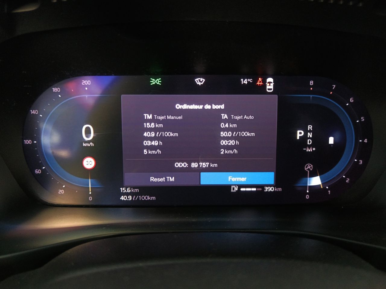 Volvo XC40 Plus Dark - foto 13