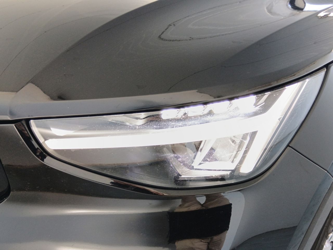 Volvo XC40 Plus Dark - foto 23