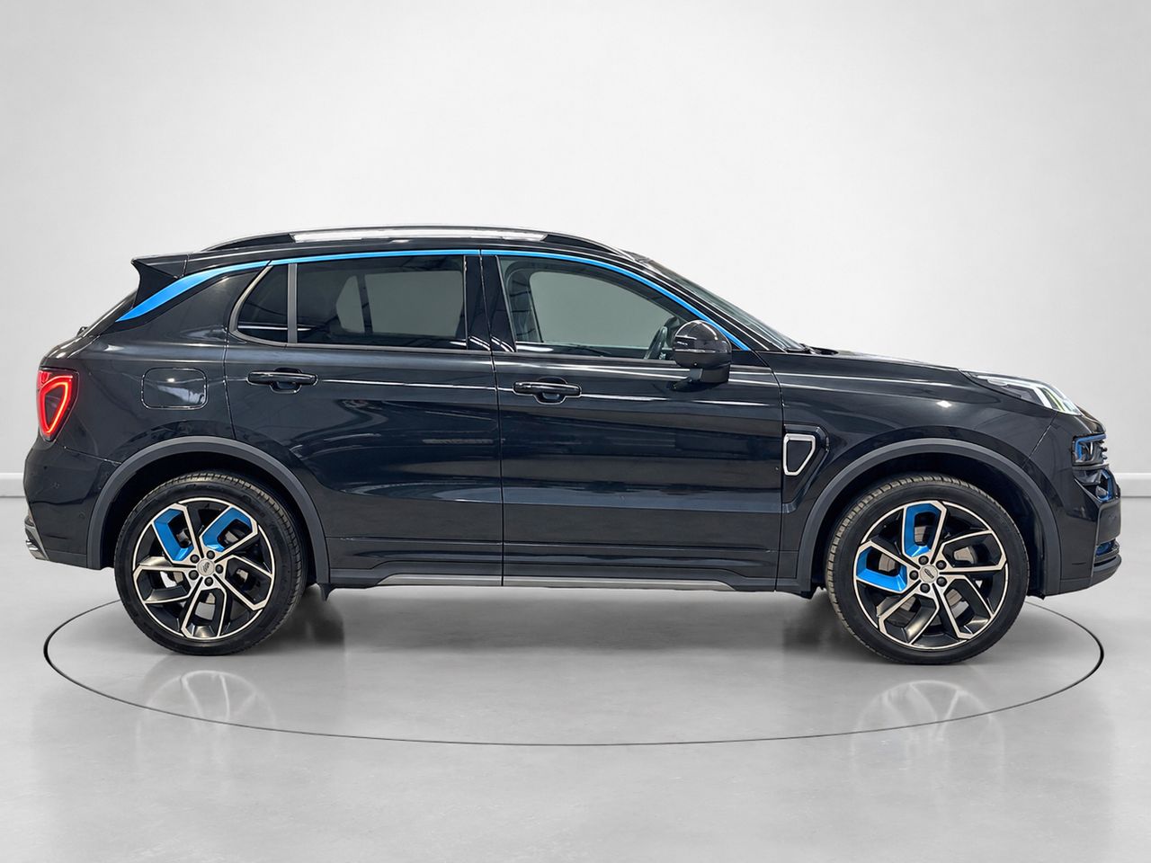 Lynk & Co 01 1.5 PHEV 192 kW (261 CV) - foto 2