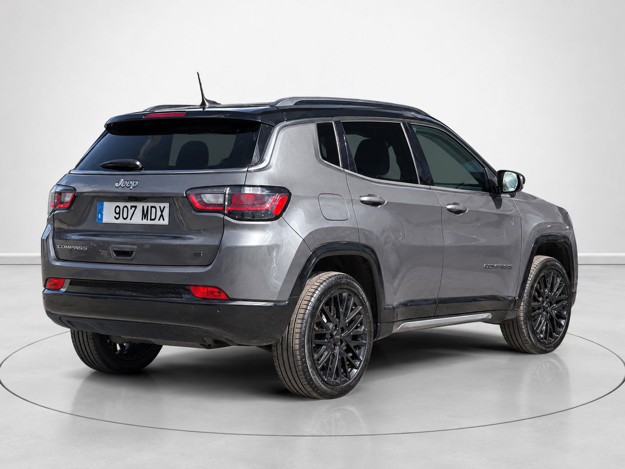 Jeep Compass 1.3 PHEV S AWD AT 177 kW (240 CV) - foto 3