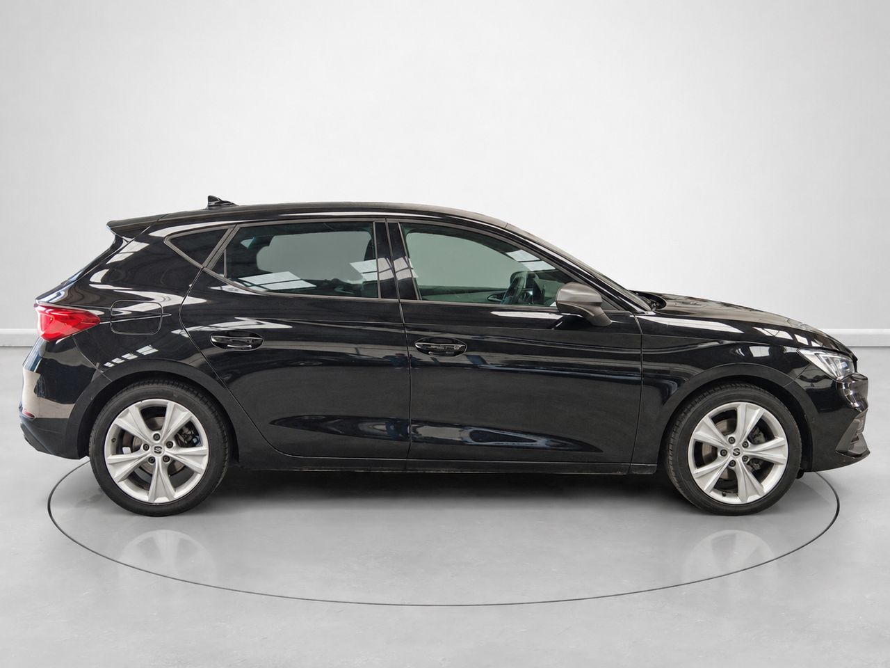 Seat Leon 1.0 TSI S&S FR 25 Aniversario 81 kW (110 CV) - foto 2
