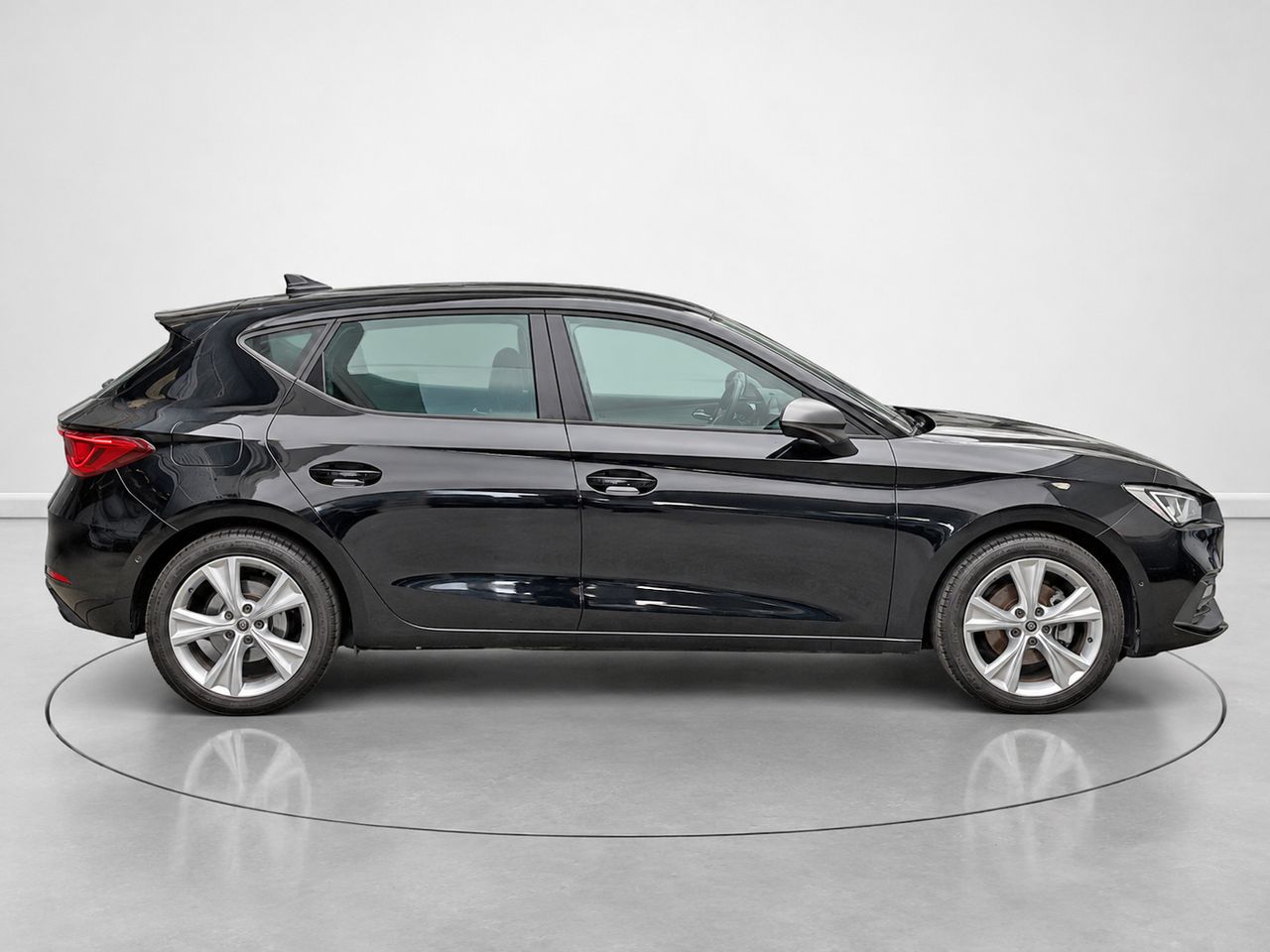Seat Leon 1.0 TSI S&S FR 25 Aniversario 81 kW (110 CV) - foto 2