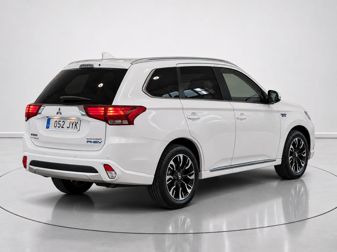 Mitsubishi Outlander 2.0 PHEV Kaiteki 4WD Auto 149 kW (203 C - foto 3