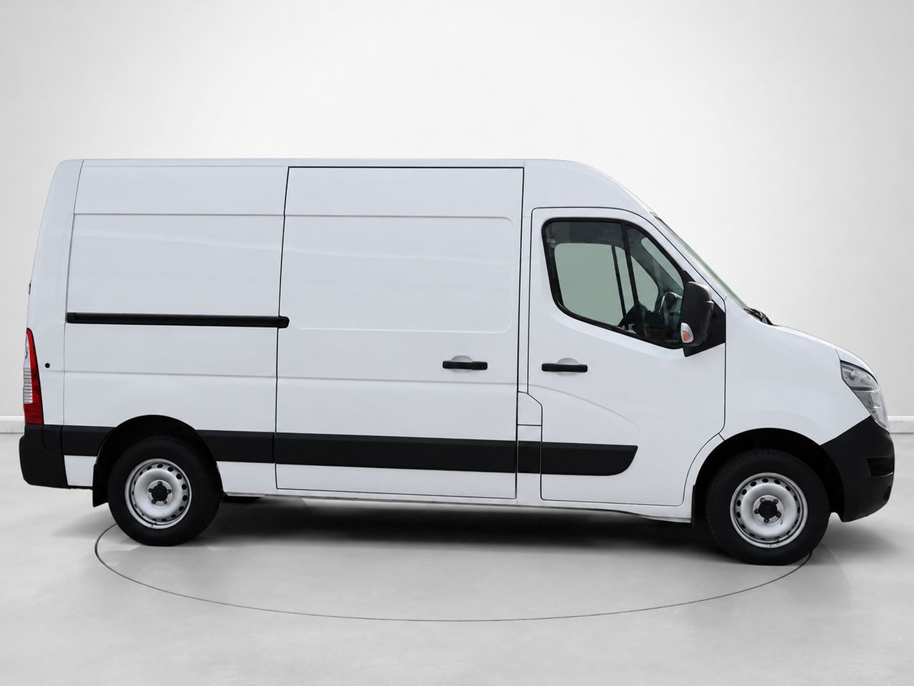 Nissan Interstar Furgon 2.3 dCi L3H2 3,5 T FWD GO 110 kW (15 - foto 2