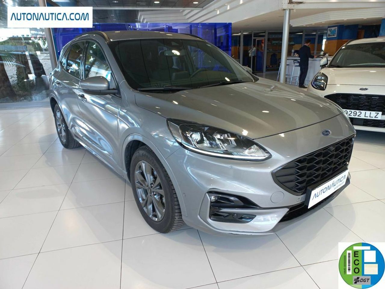 Ford transit traccion delantera  de segunda mano - ford kuga 2021 /