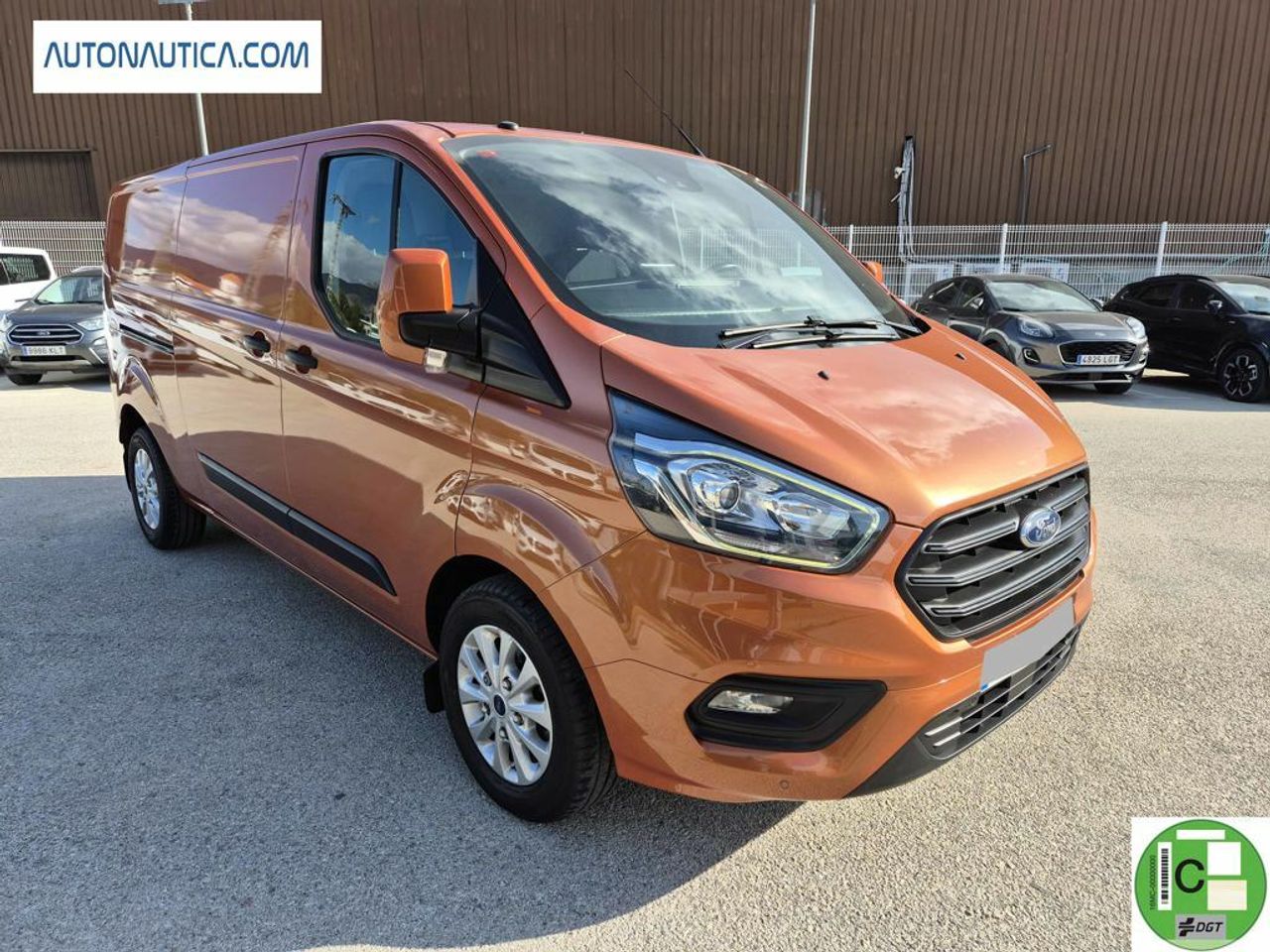 Furgon con conductor para mudanzas  de segunda mano - ford transit  furgon 2018 /