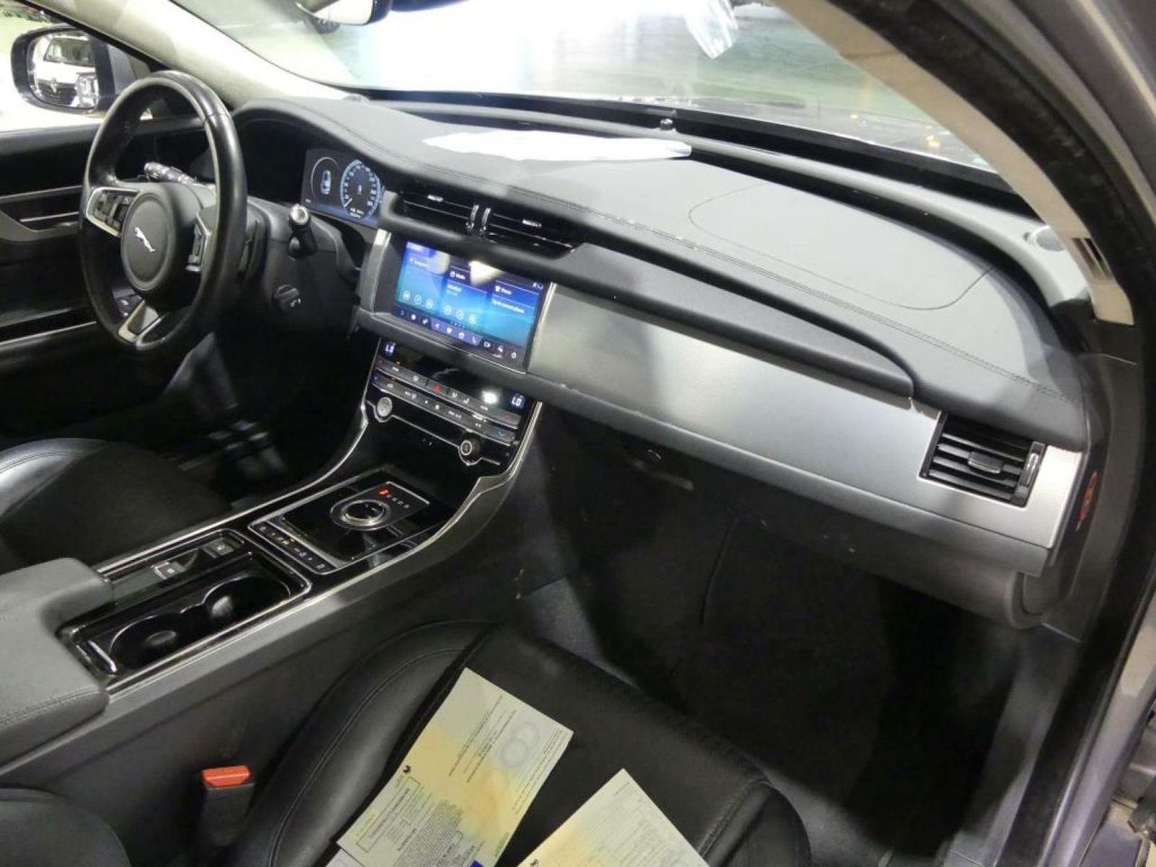 jaguar xf 2019 / foto grande (3)