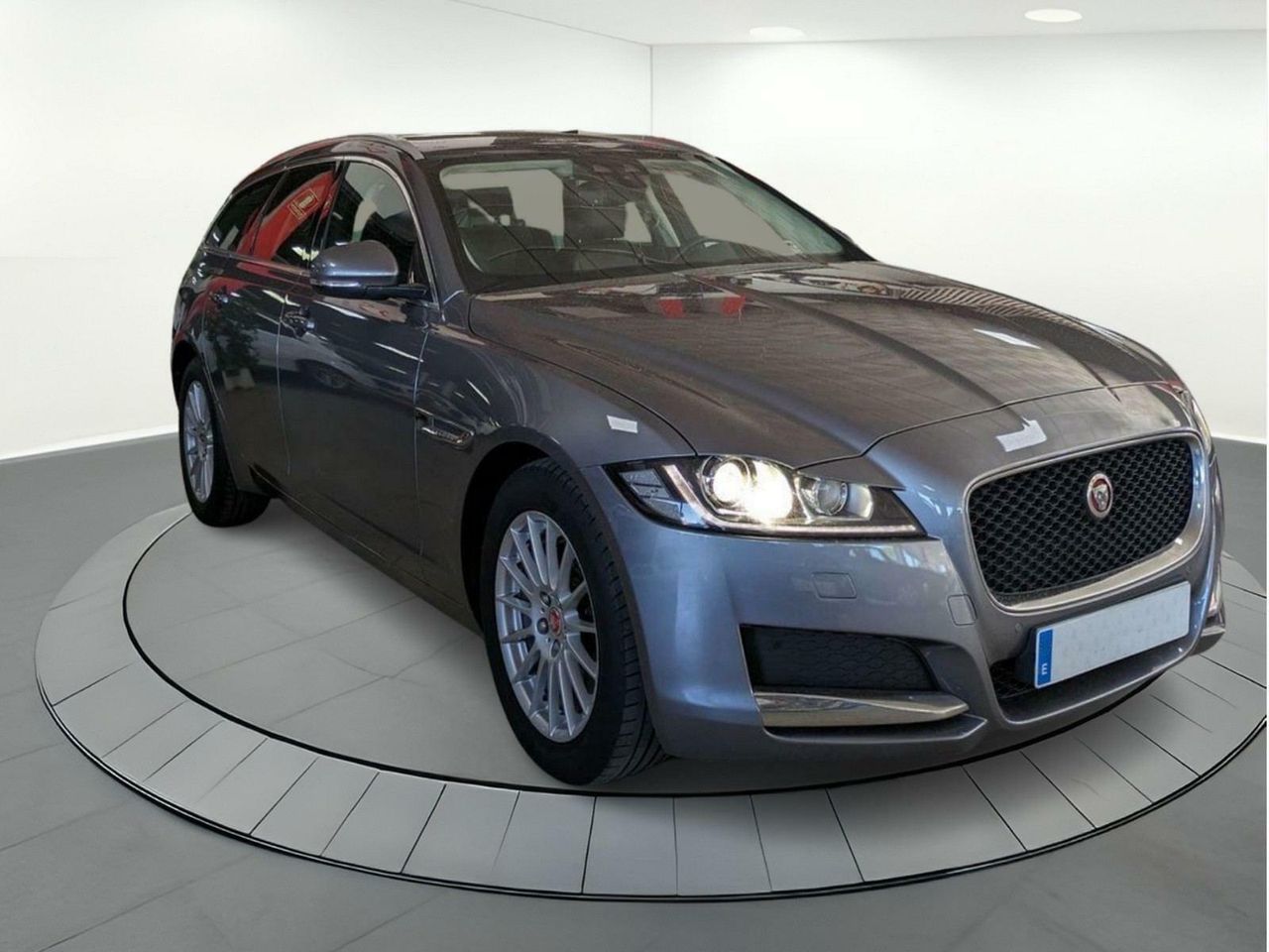 jaguar xf 2019 / foto grande (2)
