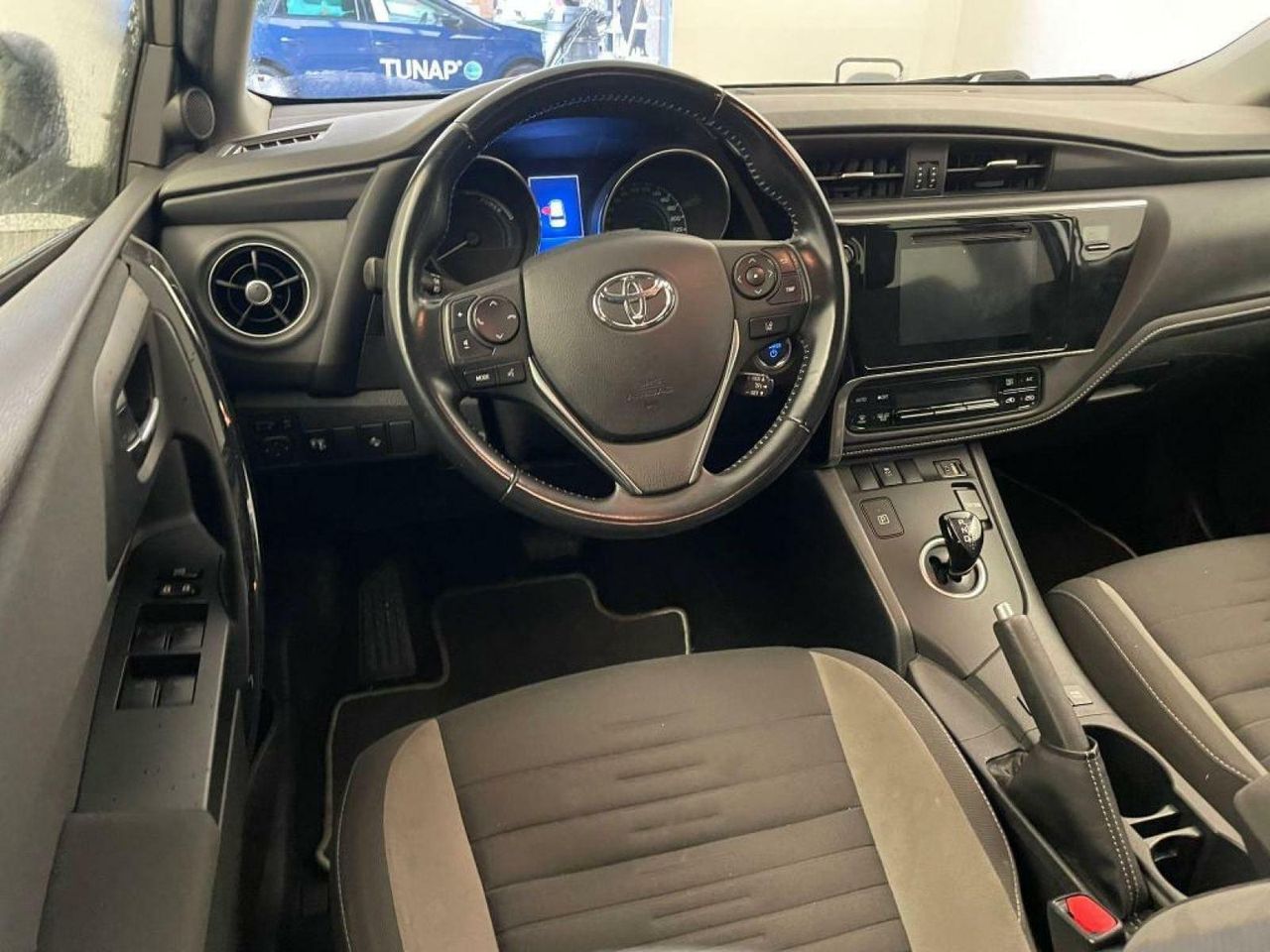 toyota auris 2018 / foto grande (3)