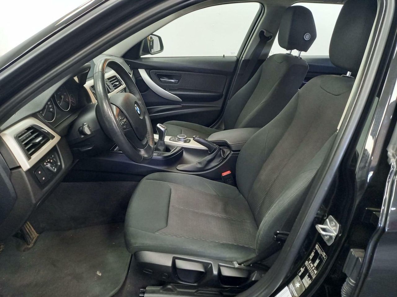 BMW Serie 3 REEKS TOURING 318D (100 KW) 5D - foto 21