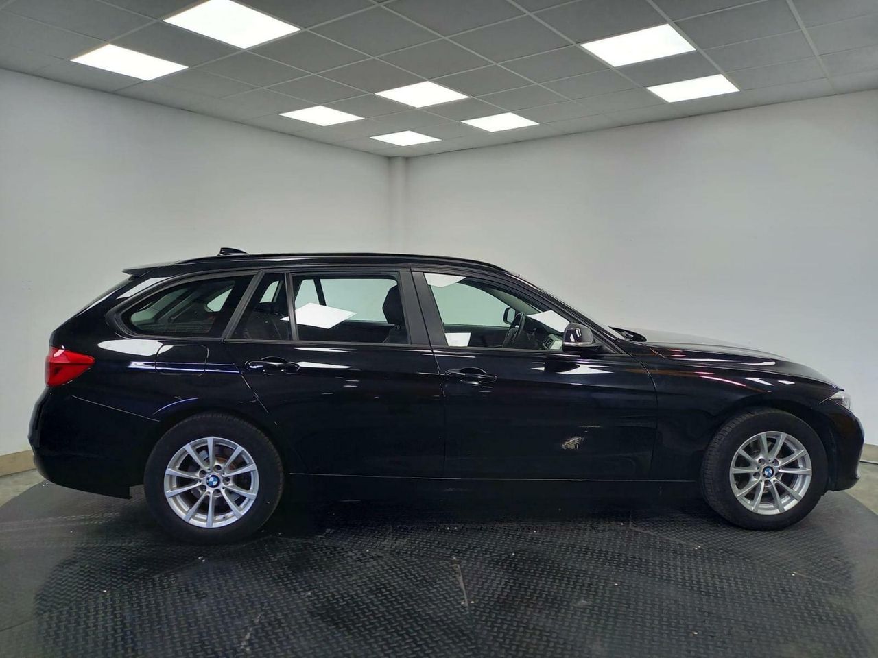 BMW Serie 3 REEKS TOURING 318D (100 KW) 5D - foto 3