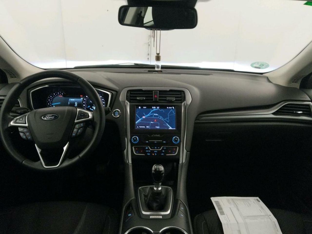 ford mondeo 2019 / foto grande (3)