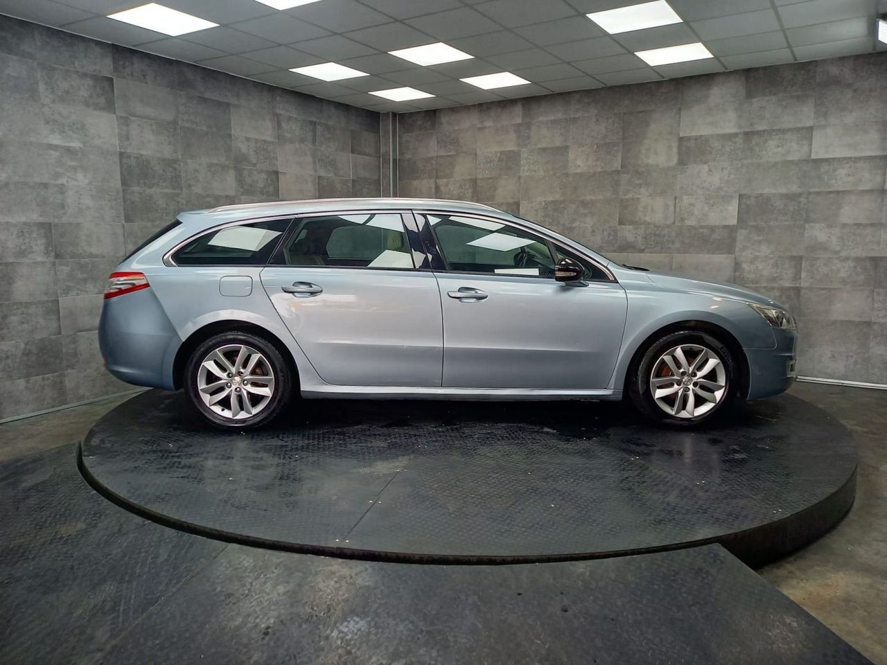 Peugeot 508 SW Active 2.0 HDI 140cv - foto 3
