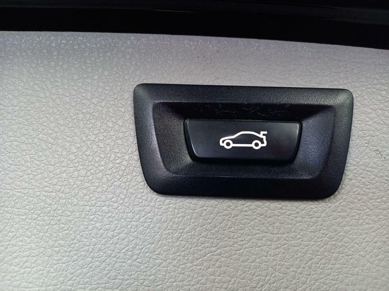 BMW SERIE 3 REEKS TOURING 318D (100 KW) 5D - foto 33