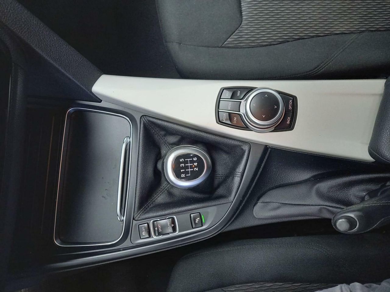 BMW SERIE 3 REEKS TOURING 318D (100 KW) 5D - foto 20