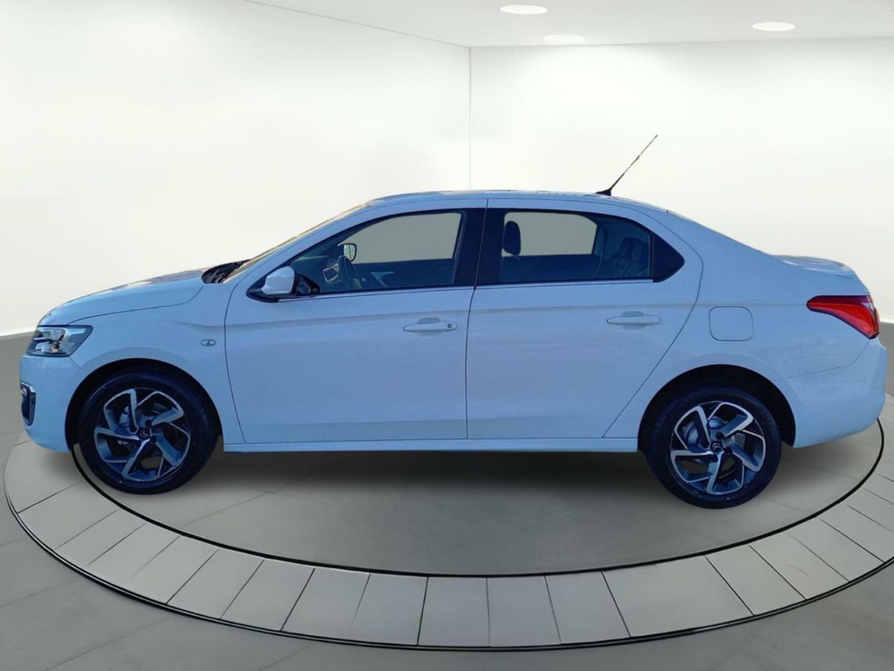 citroën c-elysée 2019 / foto grande (3)