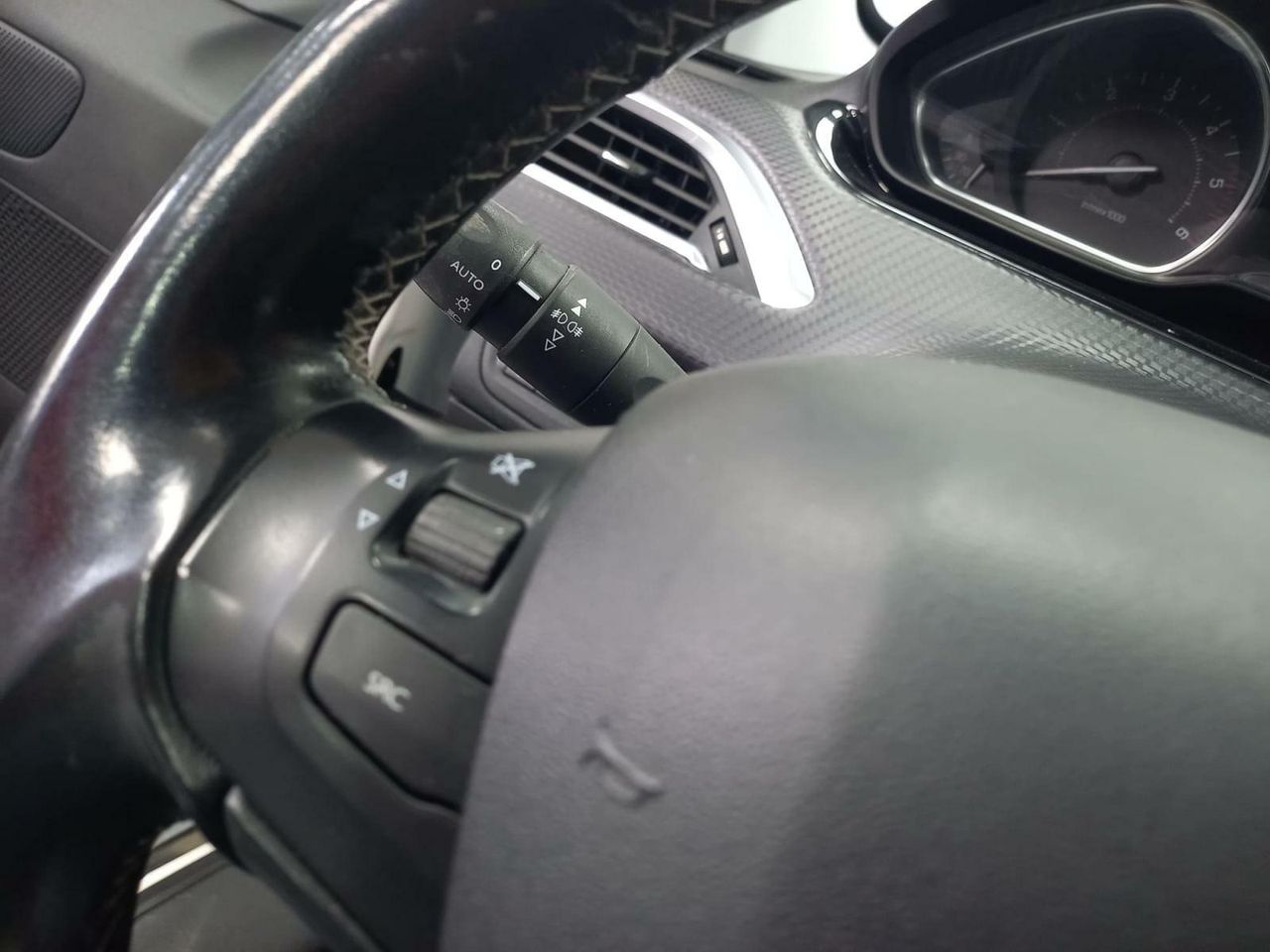 PEUGEOT 2008 Allure BlueHDi 73KW (100CV) S&S - foto 21