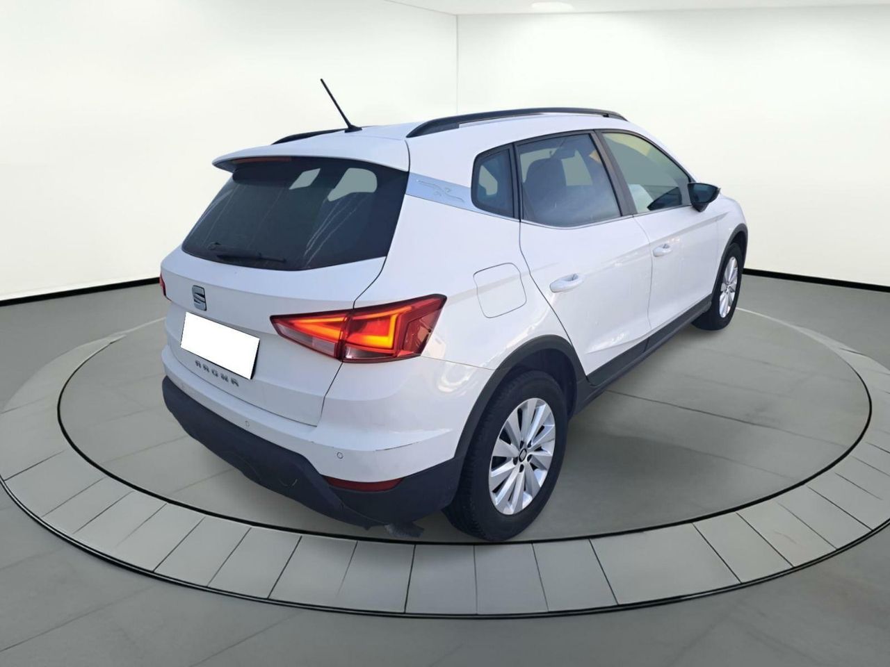 seat arona 2018 / foto grande (2)