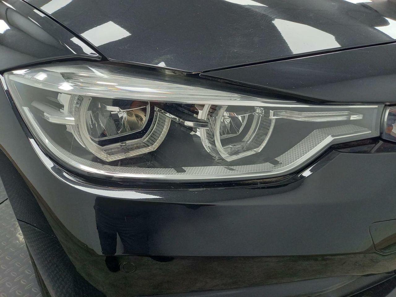 BMW SERIE 3 REEKS TOURING 318D (100 KW) 5D - foto 24