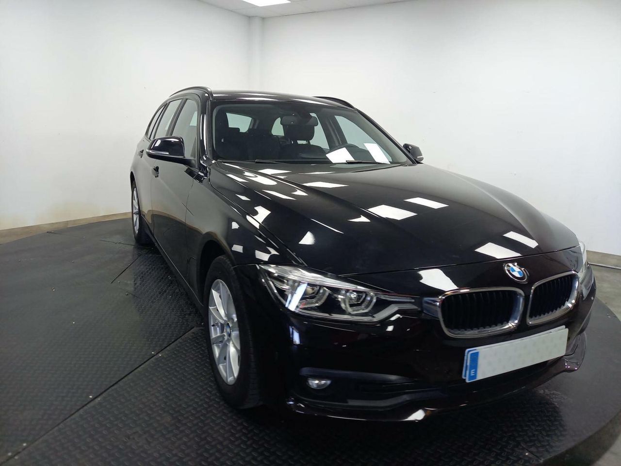 BMW SERIE 3 REEKS TOURING 318D (100 KW) 5D - foto 2