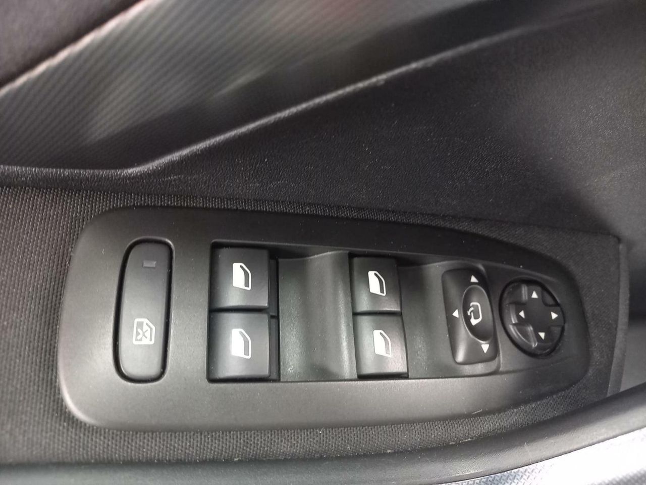 PEUGEOT 2008 Allure BlueHDi 73KW (100CV) S&S - foto 24