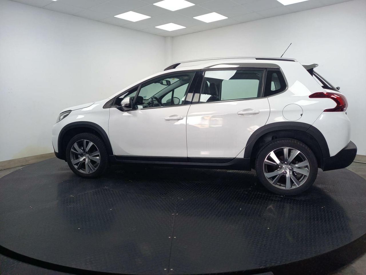 PEUGEOT 2008 Allure BlueHDi 73KW (100CV) S&S - foto 6